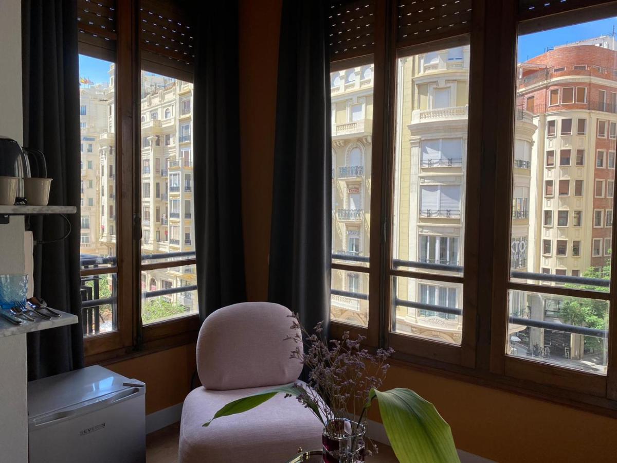 Bubuflats Ayuntamiento Apartment บาเลนเซีย ภายนอก รูปภาพ